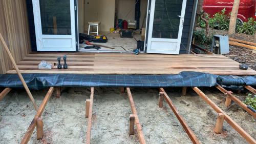 239F5DCD-2935-46B6-AEB3-E6DB208F7312