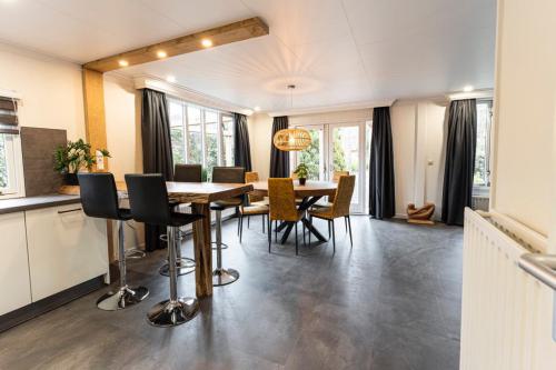 PHOTO-2023-02-07-12-00-21